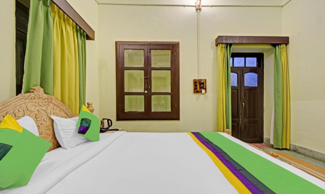 Treebo The Regal House, Near Fateh Sagar Lake Udaipur Esterno foto