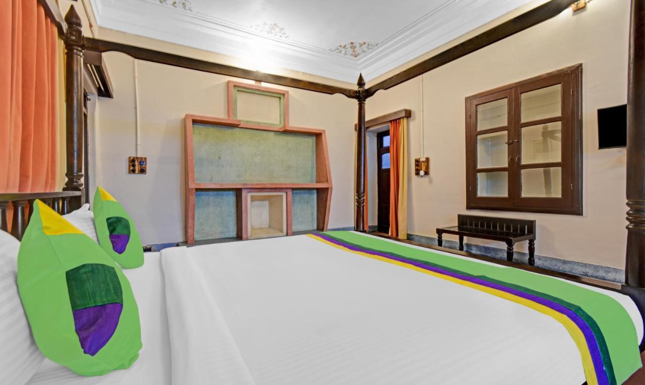 Treebo The Regal House, Near Fateh Sagar Lake Udaipur Esterno foto